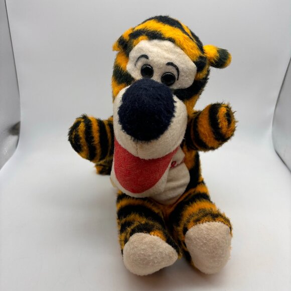 Vintage Walt Disney Productions Winnie the Pooh * Friends 8" Retro Tigger Plush - Picture 1 of 9